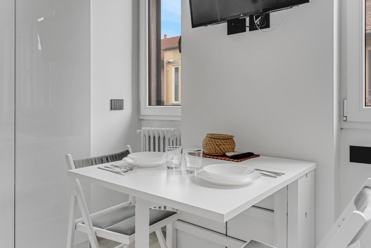 Metro M1 - Smart Home, Fast Free Wifi & Netflix Мілан Екстер'єр фото